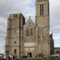 Dol cathedrale facade 1 