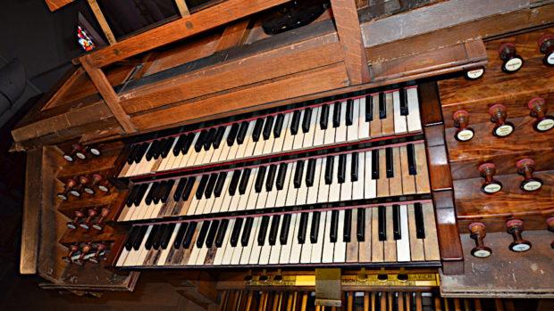 Orgue sc claviers 620x349